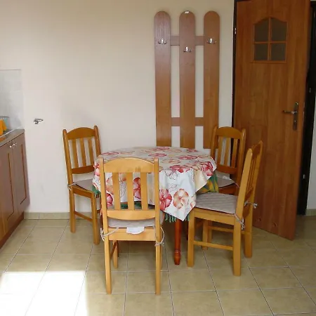 Apartament Lazur 데브키